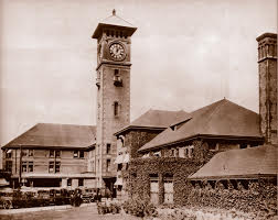 Portland, Oregon's Union Station, early 1900's. 