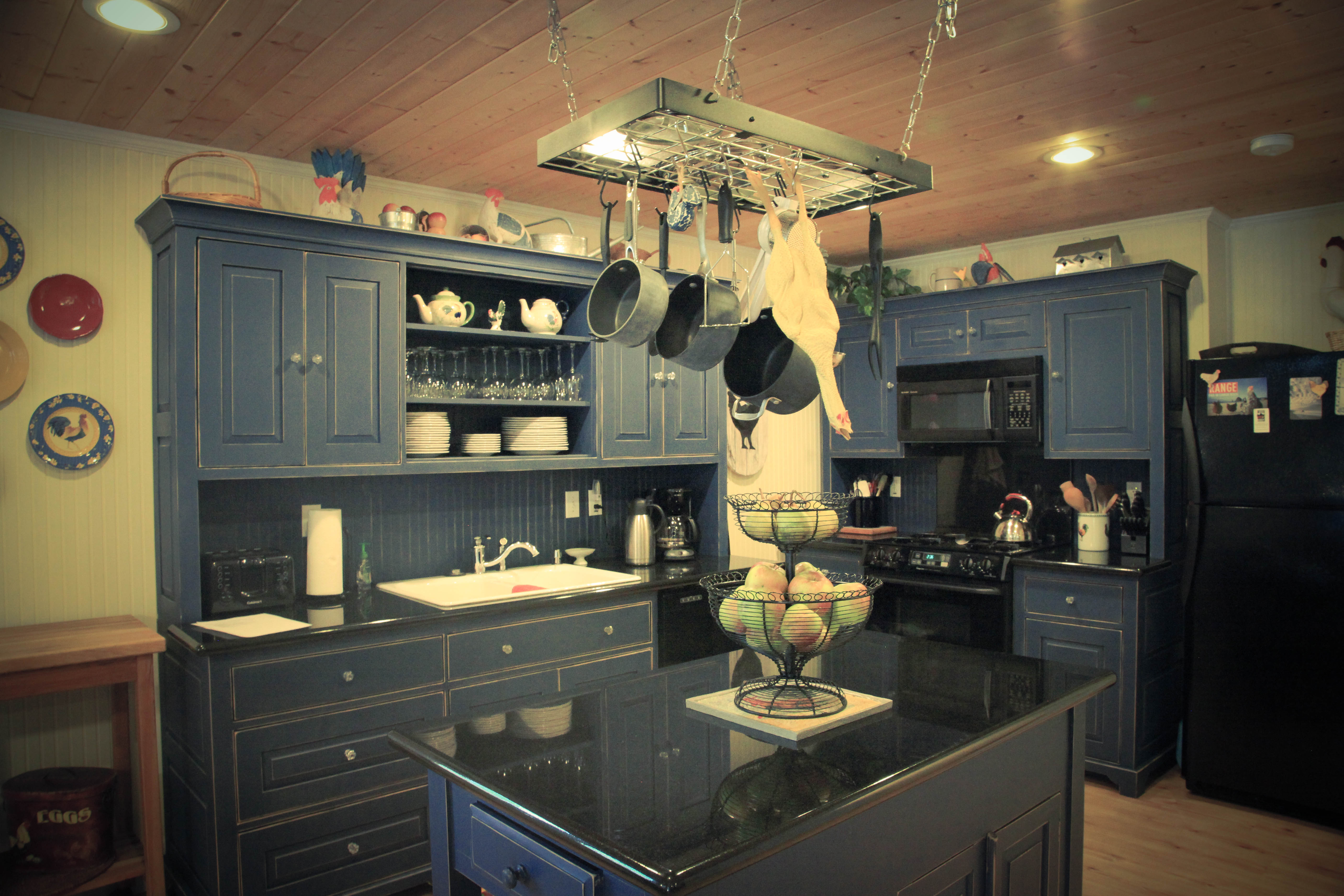 An impressive kitchen, featured on the 2014 Cottage & Garden Tour. 