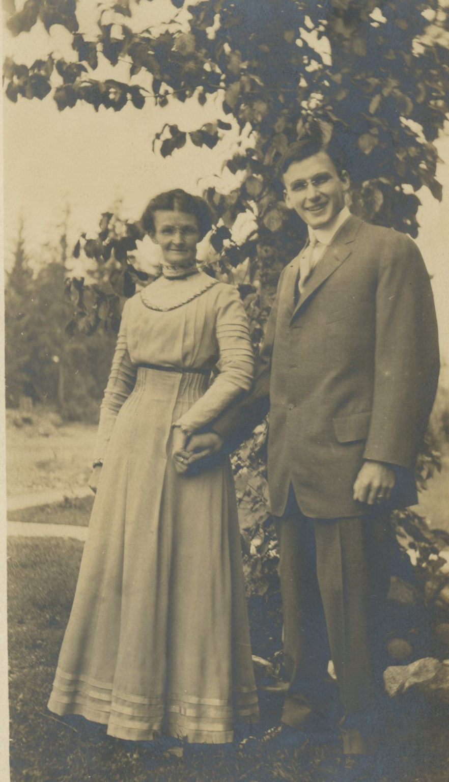 Emily & Willis Cornell, circa 1909